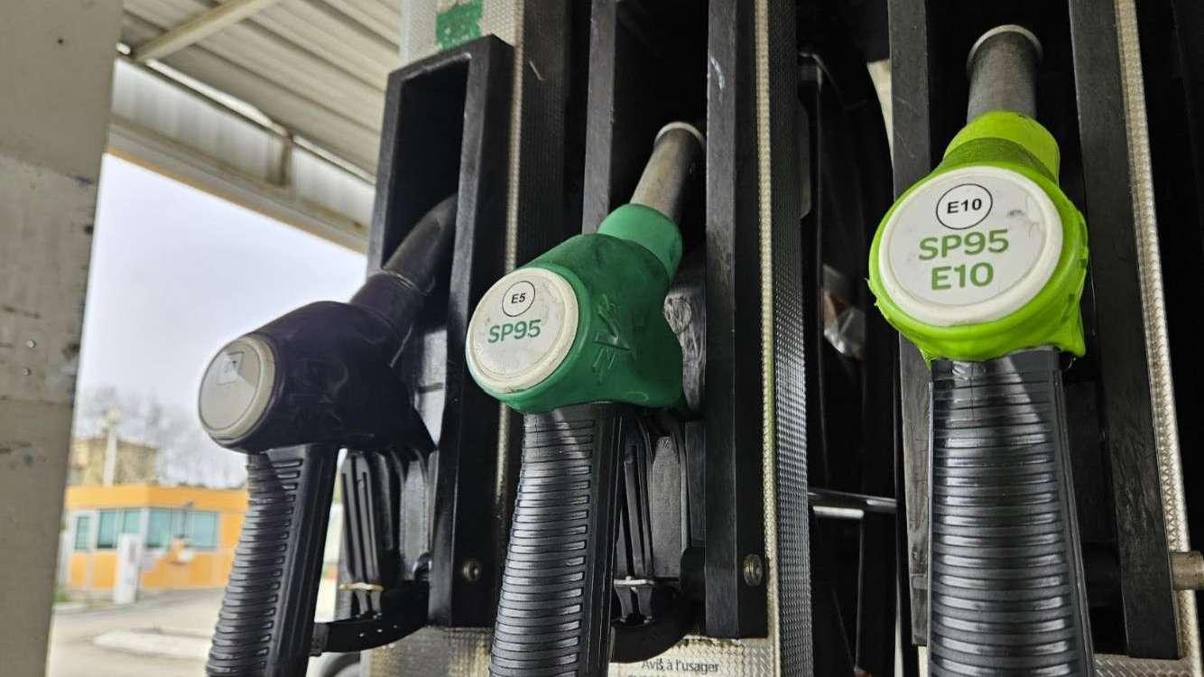 Prix du gazole : les routiers passent à l’offensive dans la région, l'A8 perturbée ce mercredi par un barrage filtrant