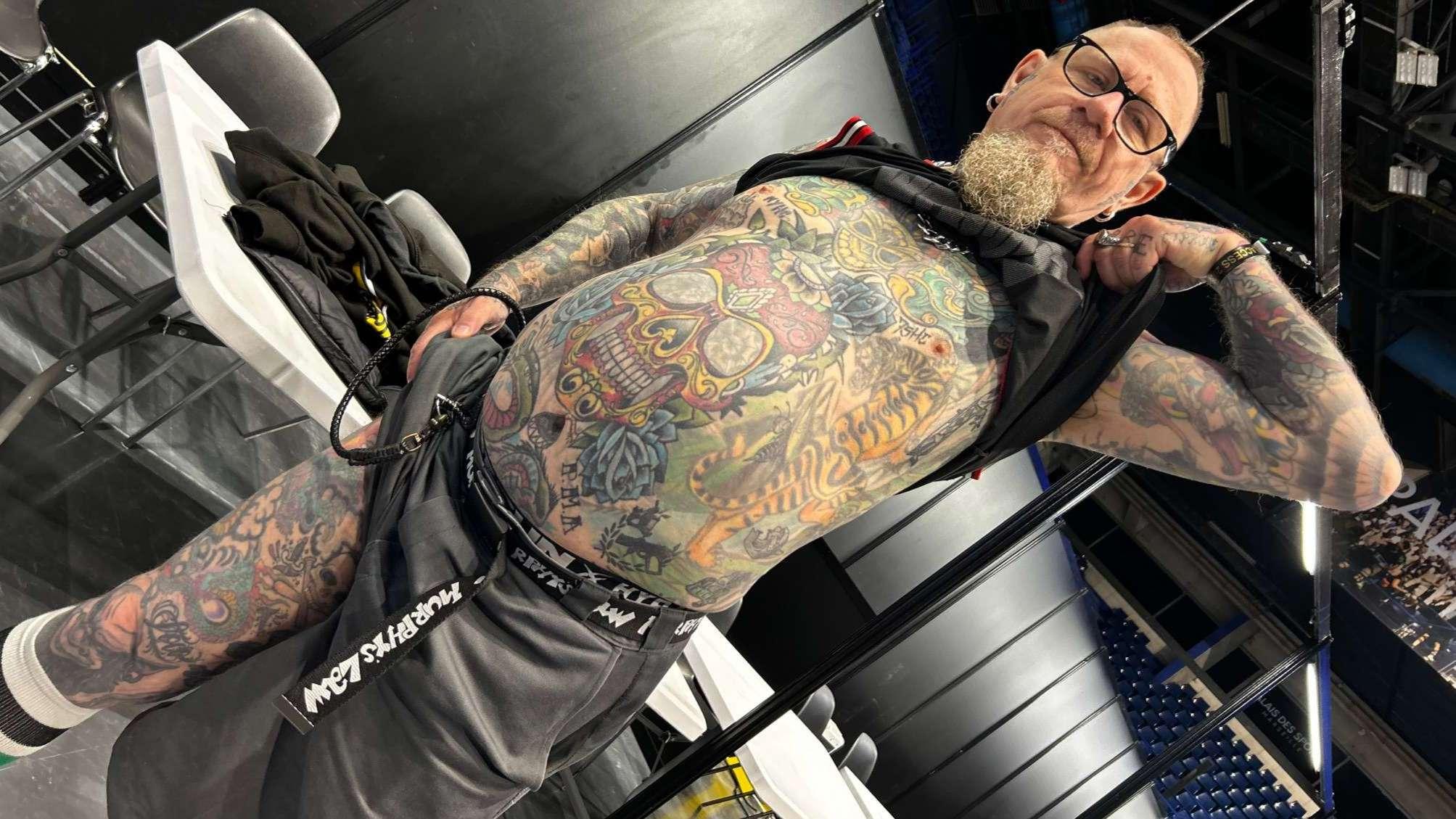 "Rock’n’roll jusque dans la bouche !" : plongée dans la démesure du Salon International du Tatouage de Marseille